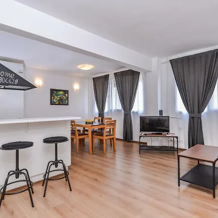 Apartman Eleganto - 2bd Stylish By Flat Mаnager Szófia